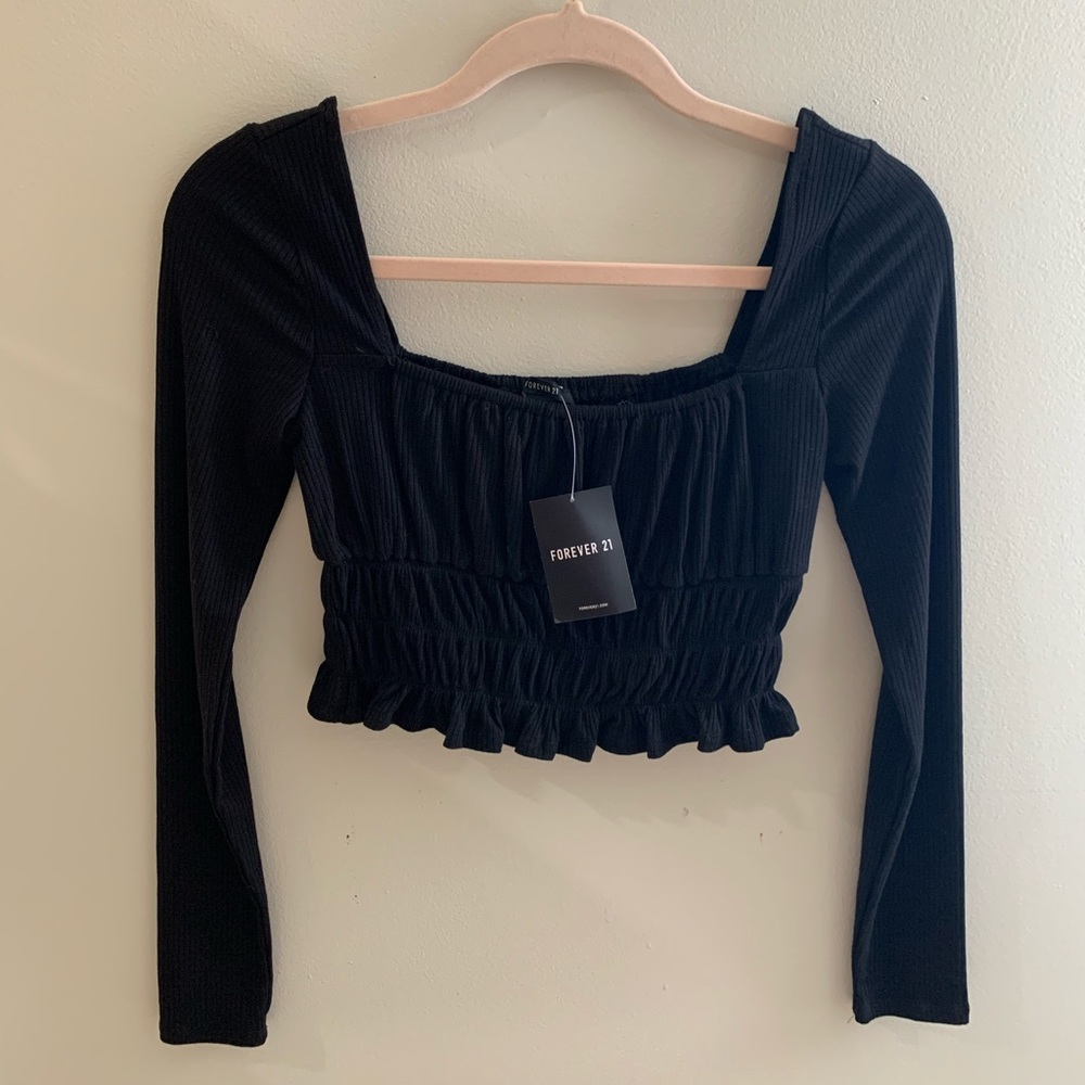 Forever 21 ruched long sleeve crop
